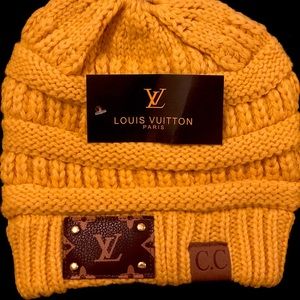 Mustard cc beanie